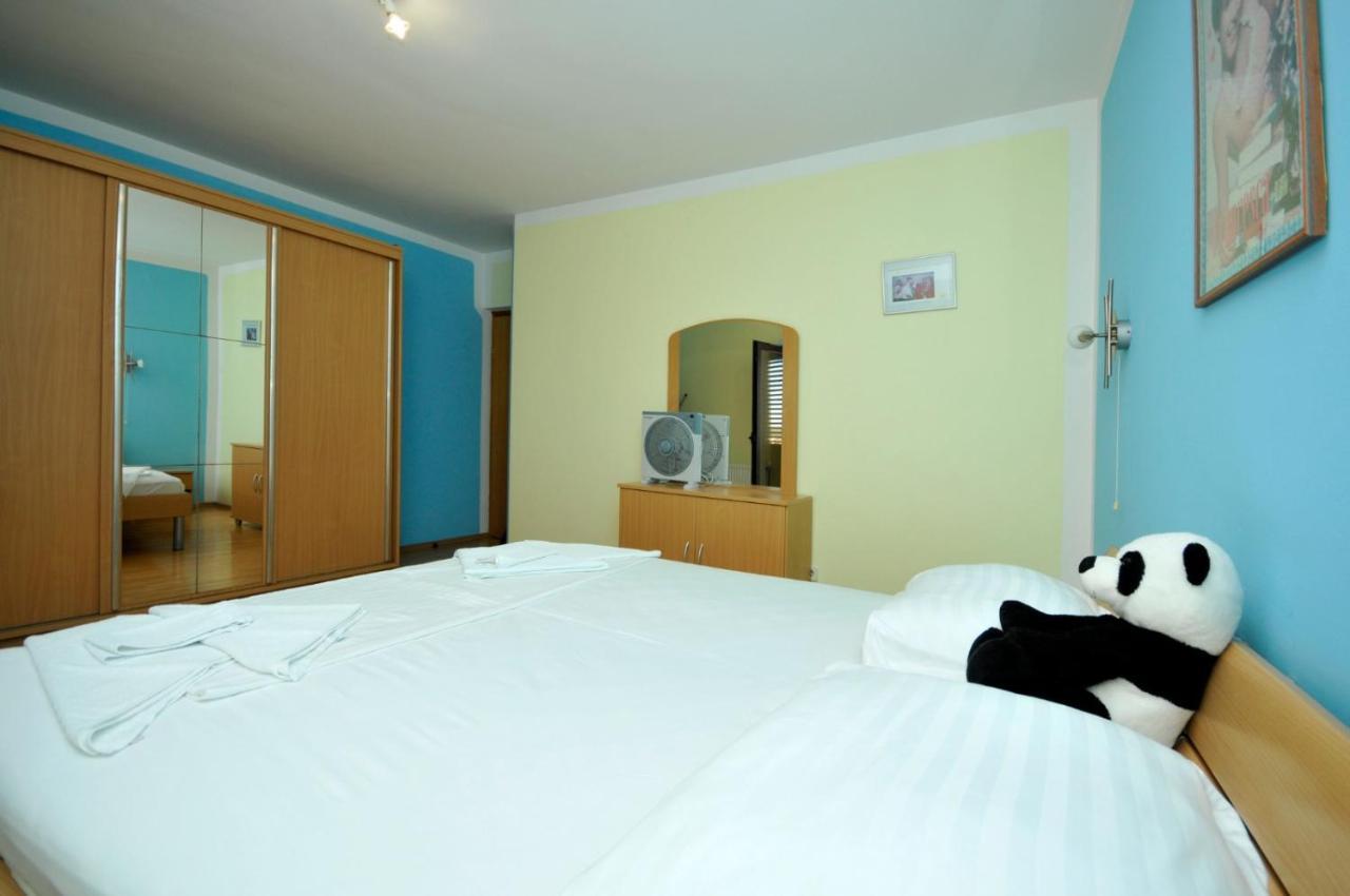 Roso Apartment With Sea View Трогир Экстерьер фото
