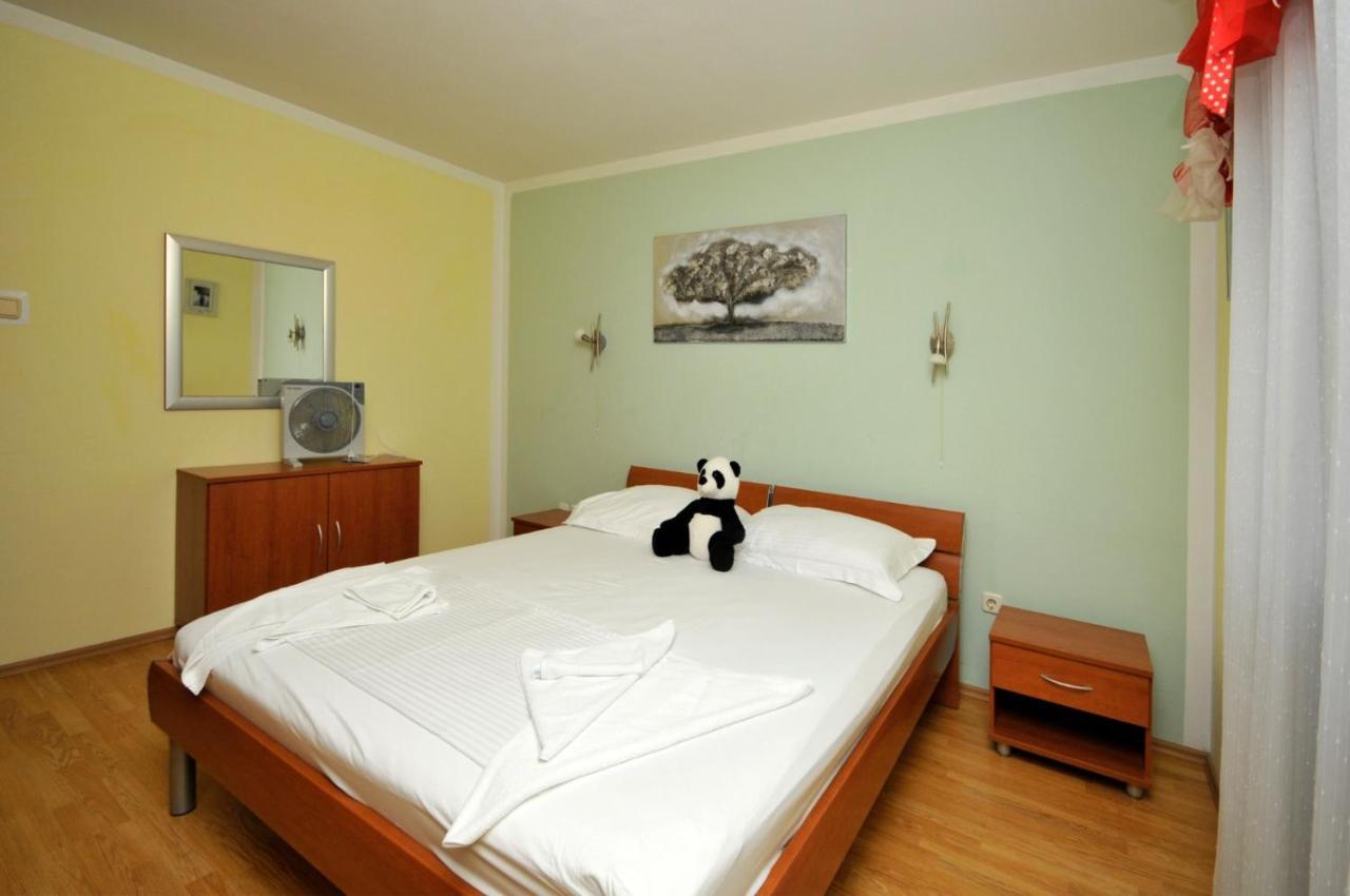 Roso Apartment With Sea View Трогир Экстерьер фото