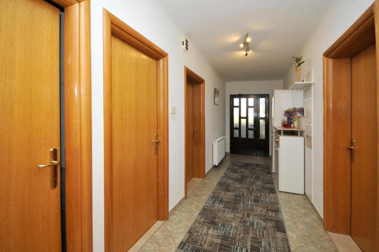 Roso Apartment With Sea View Трогир Экстерьер фото