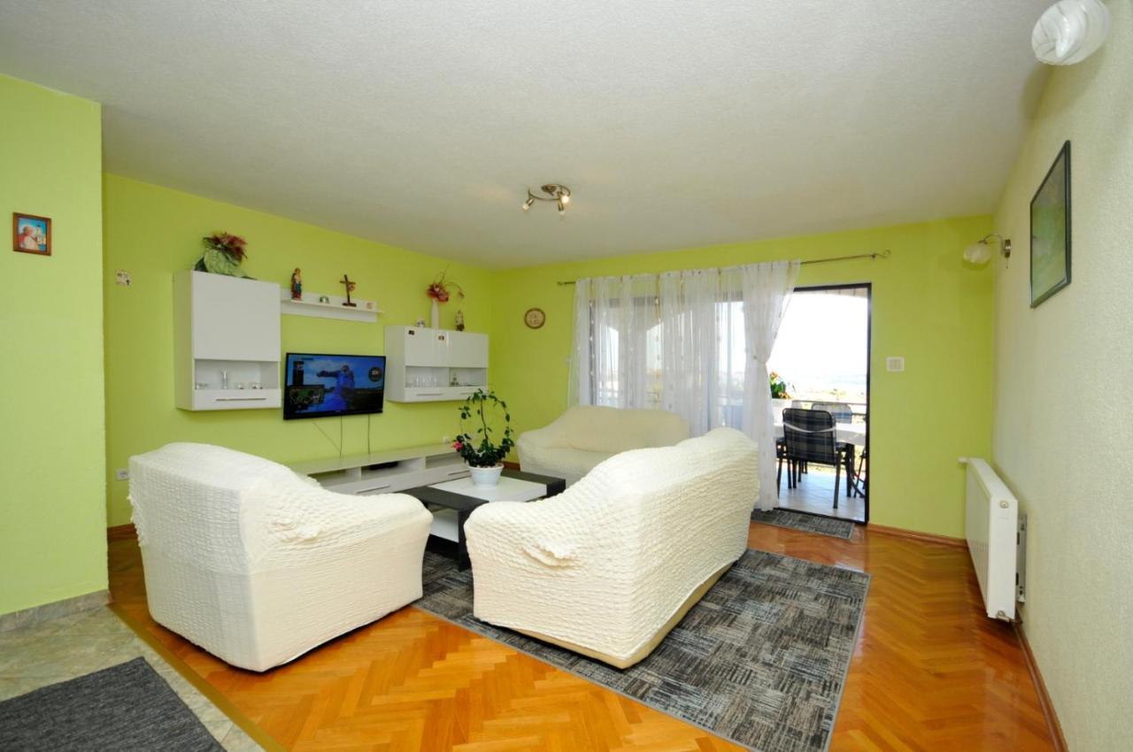 Roso Apartment With Sea View Трогир Экстерьер фото